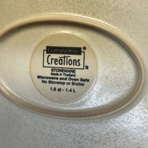 corningware -creations stoneware Casserole Dish 1.5g
